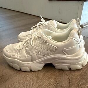 Fabletics Women's Sneaker - THE DAD SNEAKER